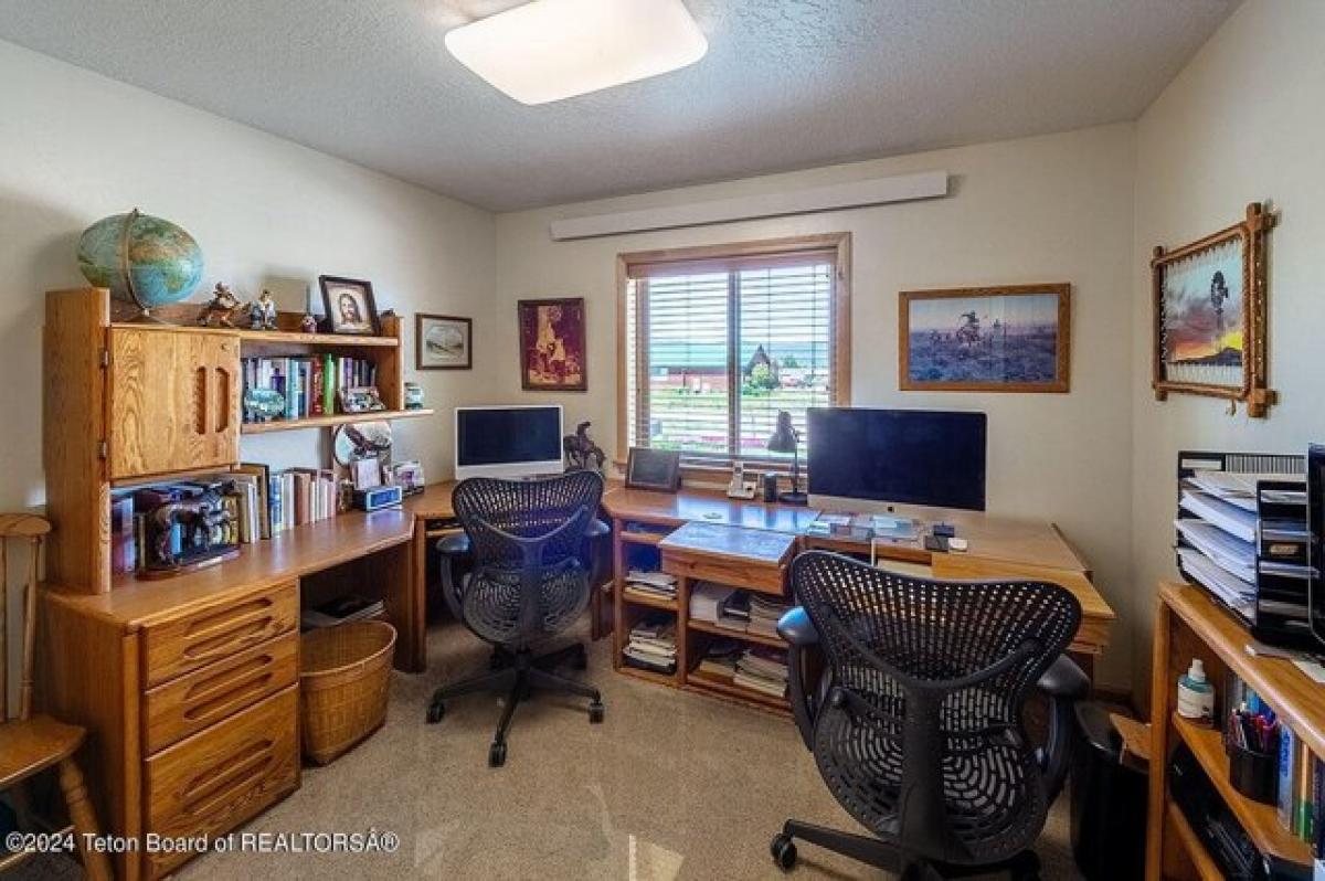 Picture of Home For Sale in Thayne, Wyoming, United States