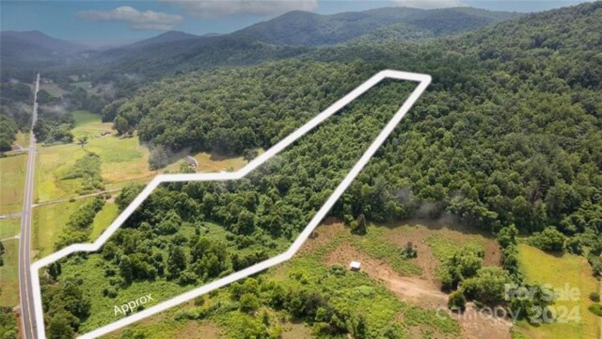 Picture of Residential Land For Sale in North Wilkesboro, North Carolina, United States