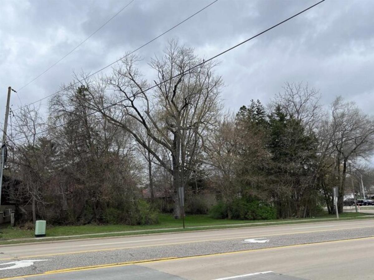 Picture of Residential Land For Sale in Portage, Wisconsin, United States