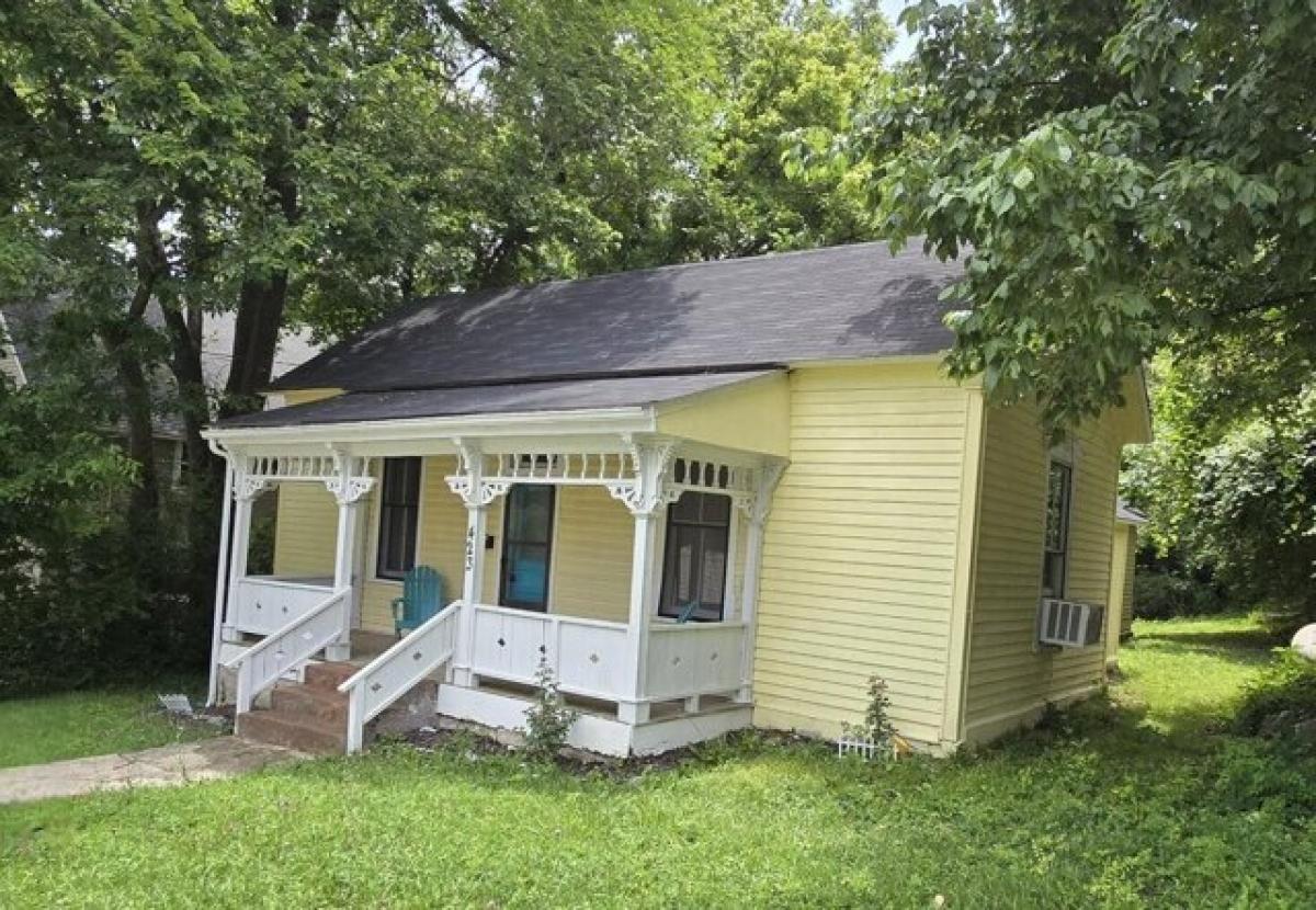 Picture of Home For Sale in Thayer, Missouri, United States