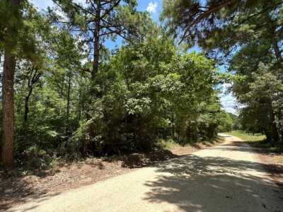 Residential Land For Sale in Grapeland, Texas