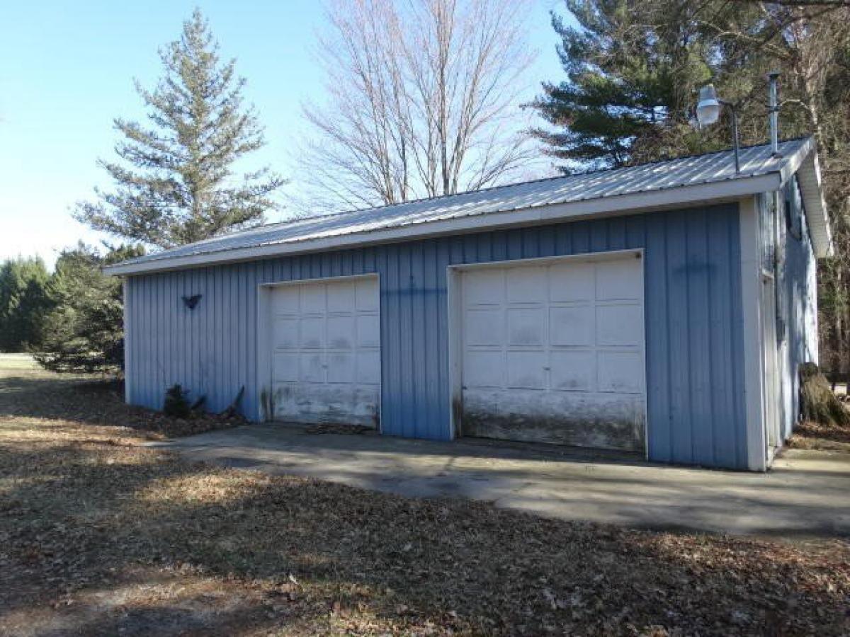 Picture of Home For Sale in Hale, Michigan, United States