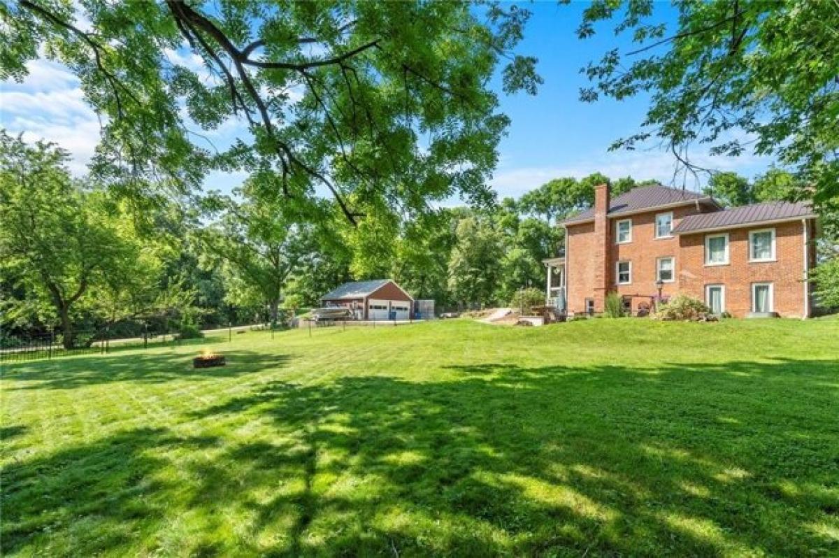 Picture of Home For Sale in Mount Vernon, Iowa, United States