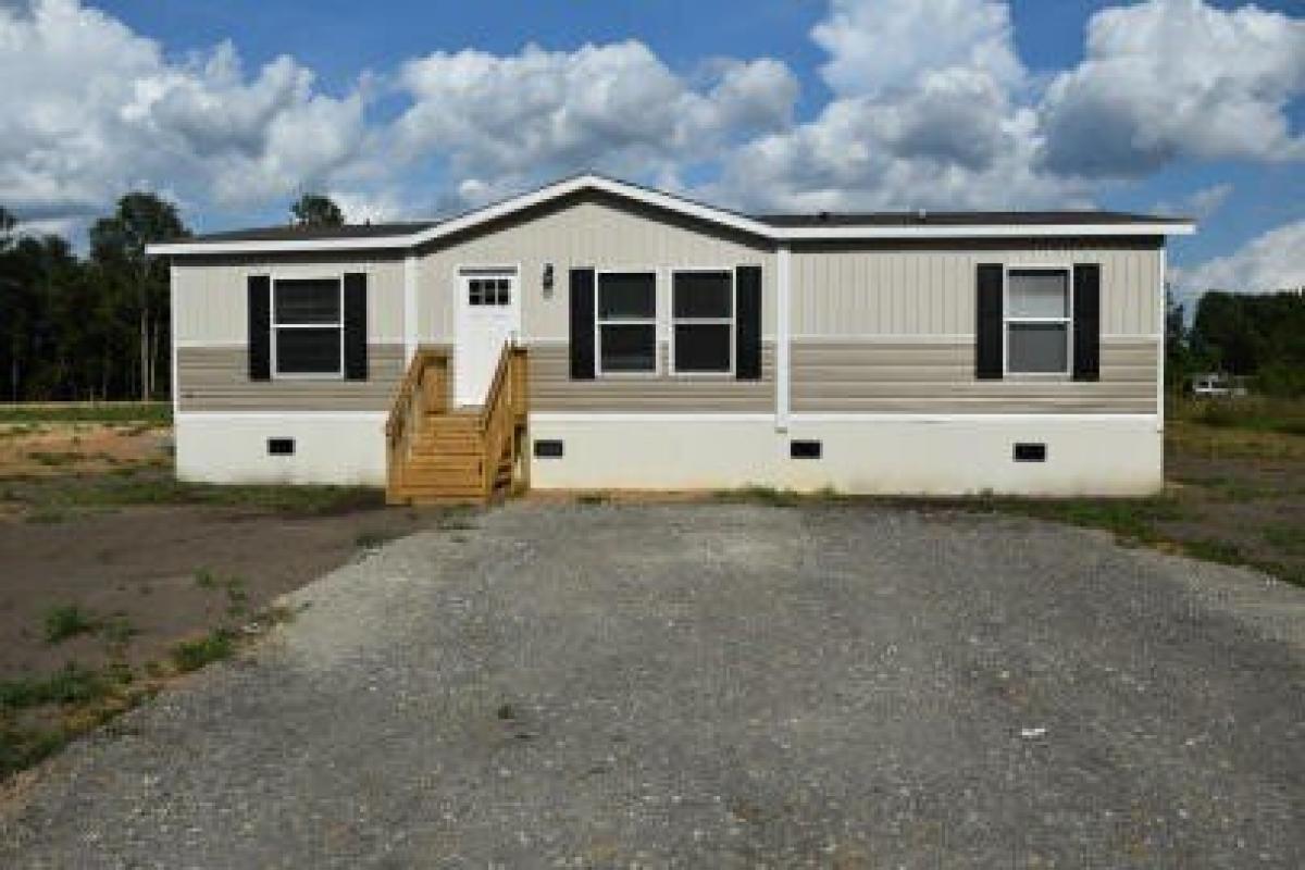 Picture of Home For Sale in Saint Stephen, South Carolina, United States