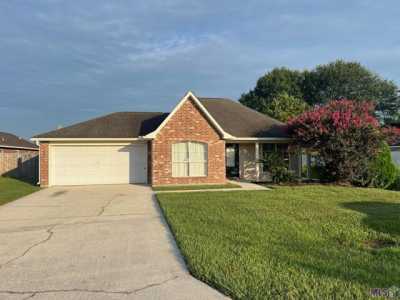 Home For Rent in Denham Springs, Louisiana