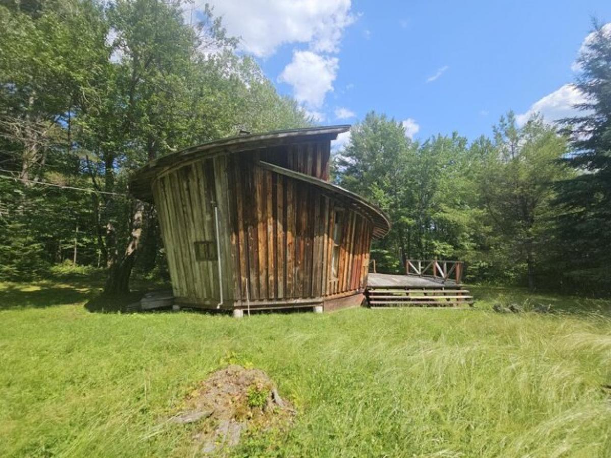 Picture of Home For Sale in Anson, Maine, United States