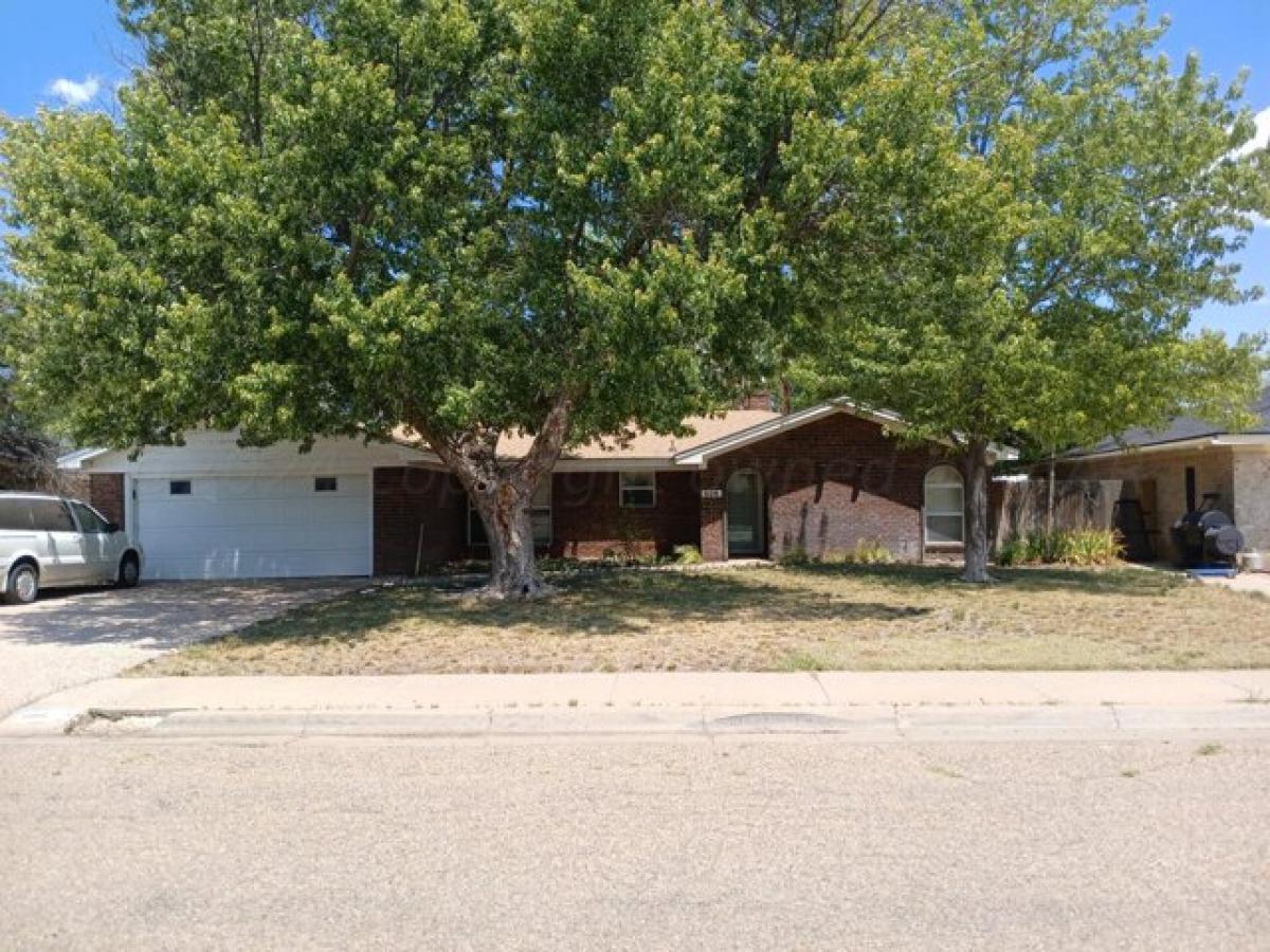 Picture of Home For Sale in Dumas, Texas, United States