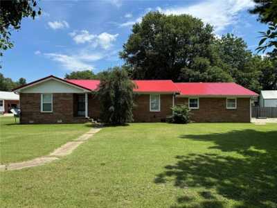 Home For Sale in Arbyrd, Missouri