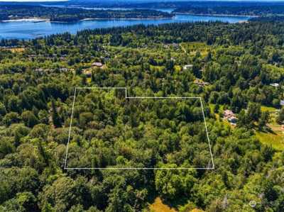 Residential Land For Sale in Bainbridge Island, Washington