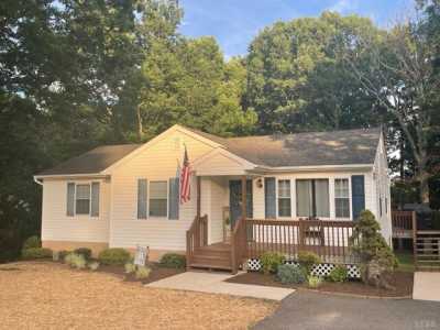 Home For Sale in Evington, Virginia