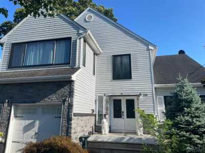 Home For Sale in Colonia, New Jersey