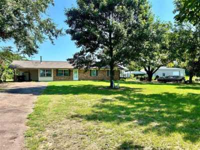 Home For Sale in Van, Texas