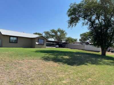 Home For Sale in Seagraves, Texas