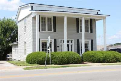 Home For Sale in Russellville, Kentucky