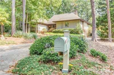 Home For Sale in Lake Wylie, South Carolina