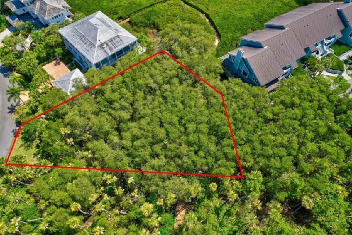 Picture of Residential Land For Sale in Hobe Sound, Florida, United States