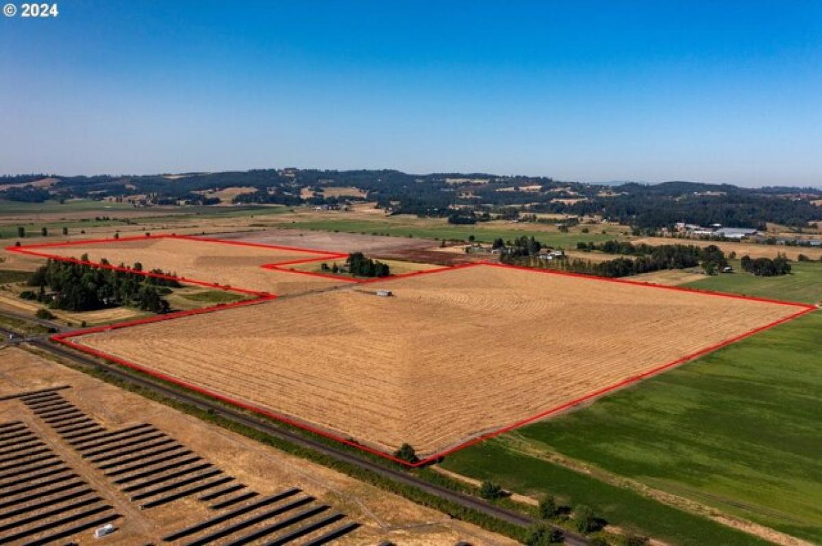 Picture of Residential Land For Sale in Turner, Oregon, United States