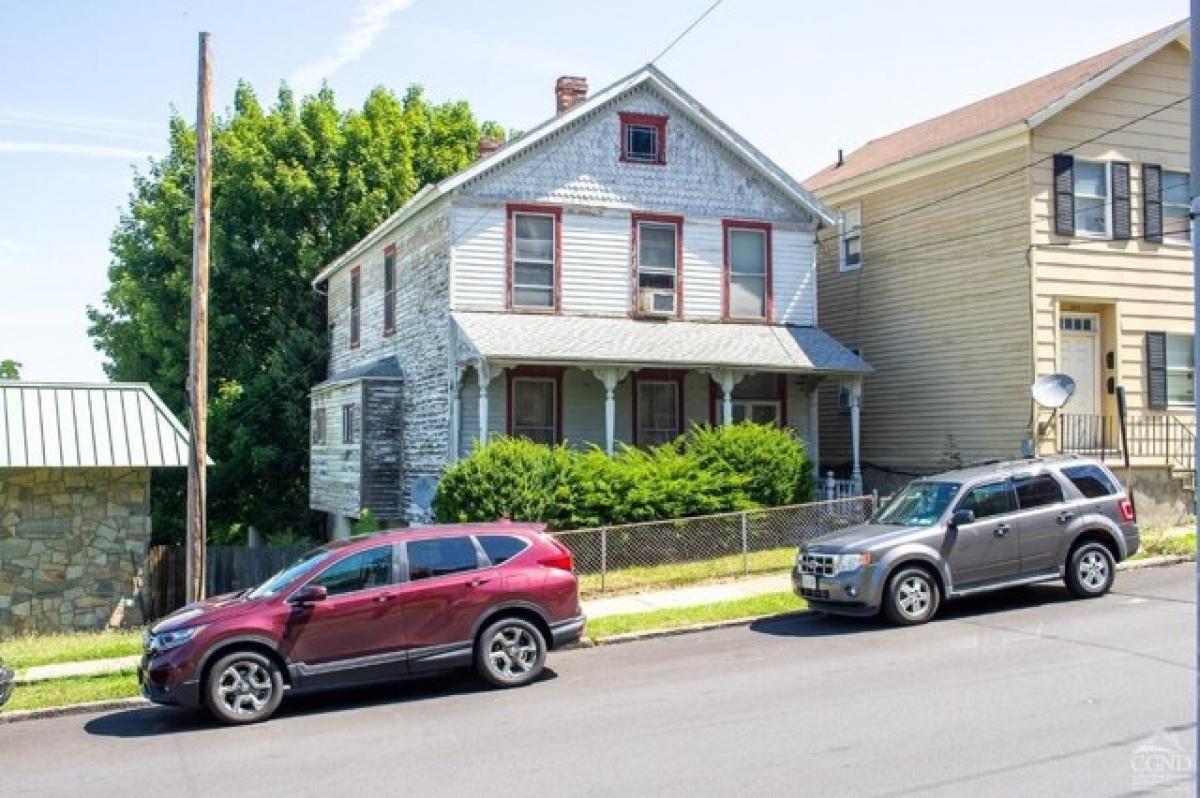 Picture of Home For Sale in Hudson, New York, United States