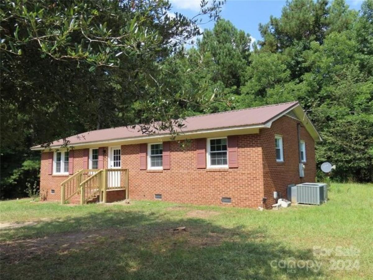 Picture of Home For Sale in Chesterfield, South Carolina, United States