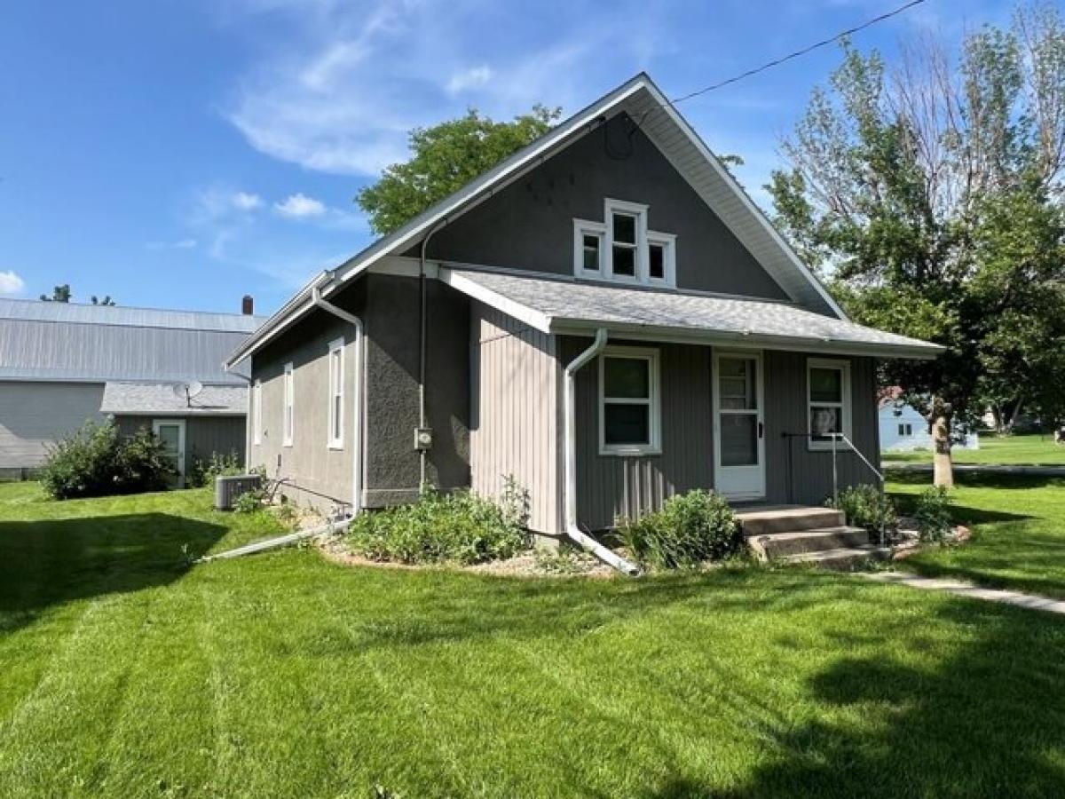 Picture of Home For Sale in Goldfield, Iowa, United States