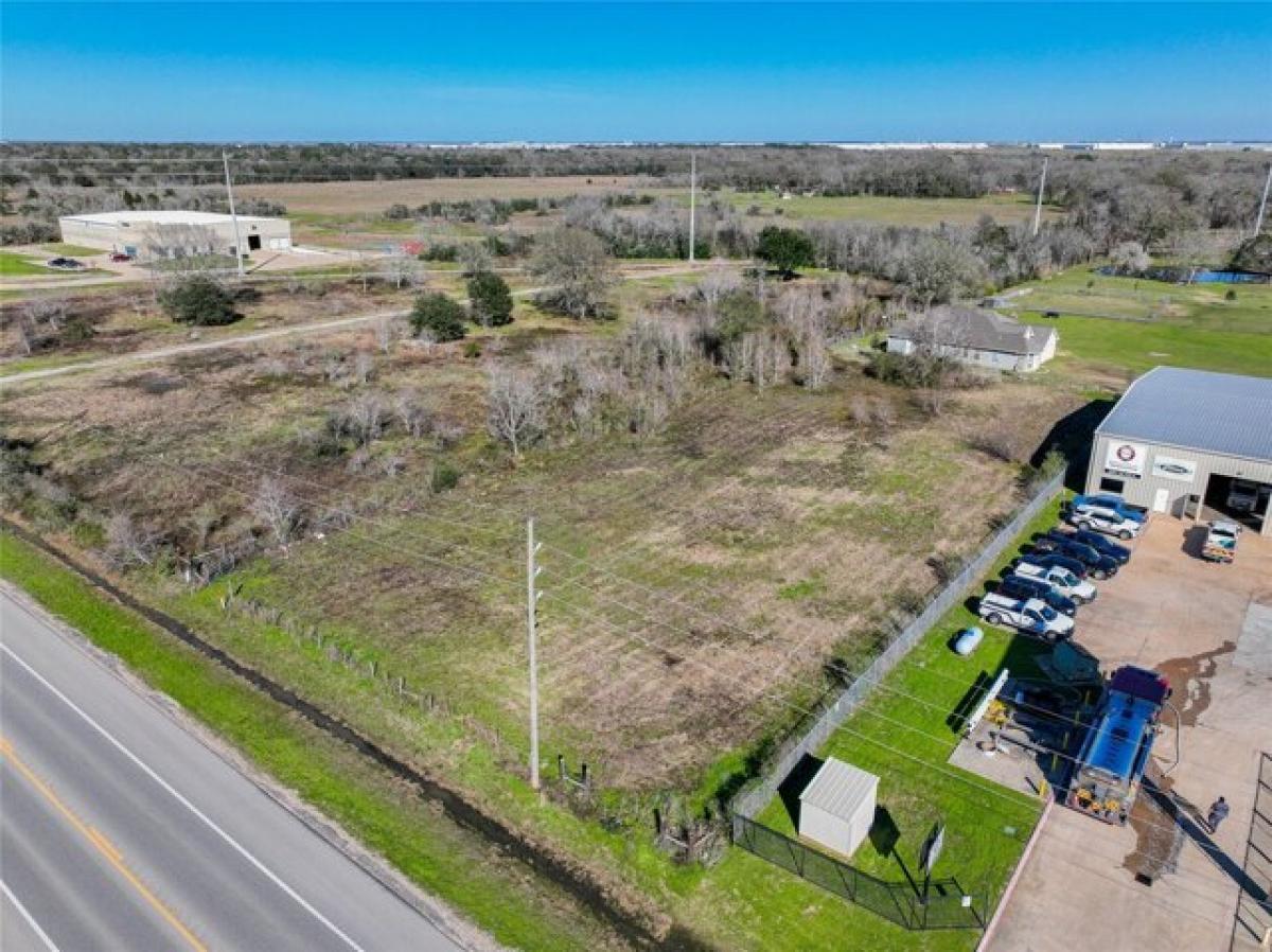 Picture of Residential Land For Sale in Brookshire, Texas, United States