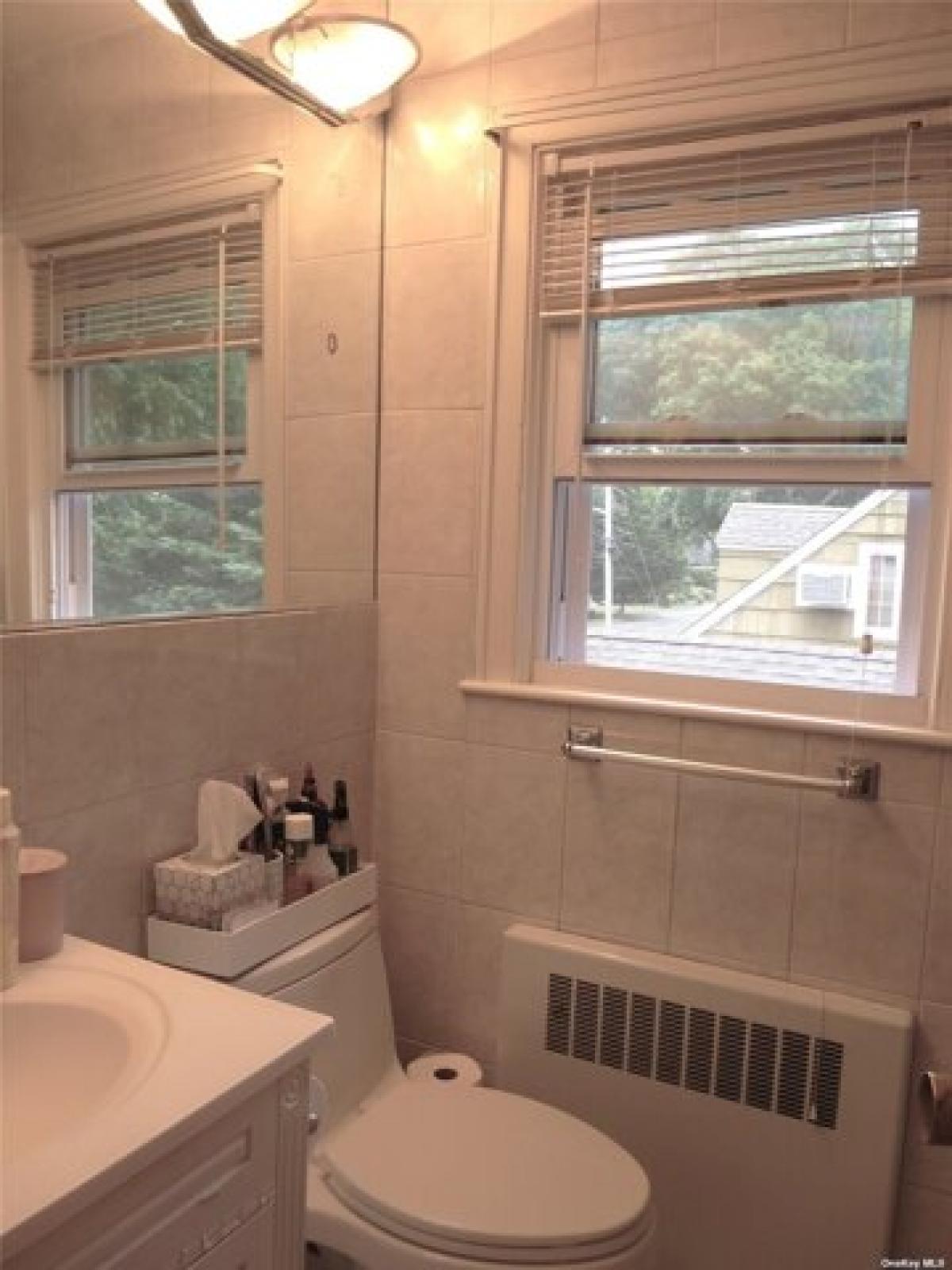 Picture of Apartment For Rent in Huntington, New York, United States