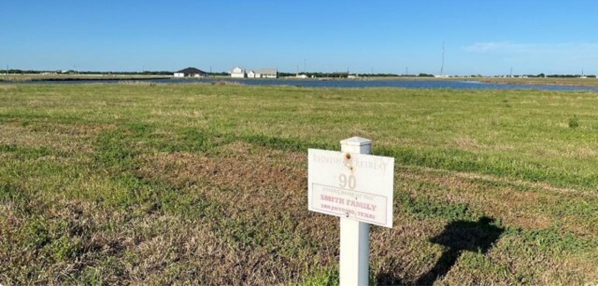 Picture of Residential Land For Sale in Port Lavaca, Texas, United States