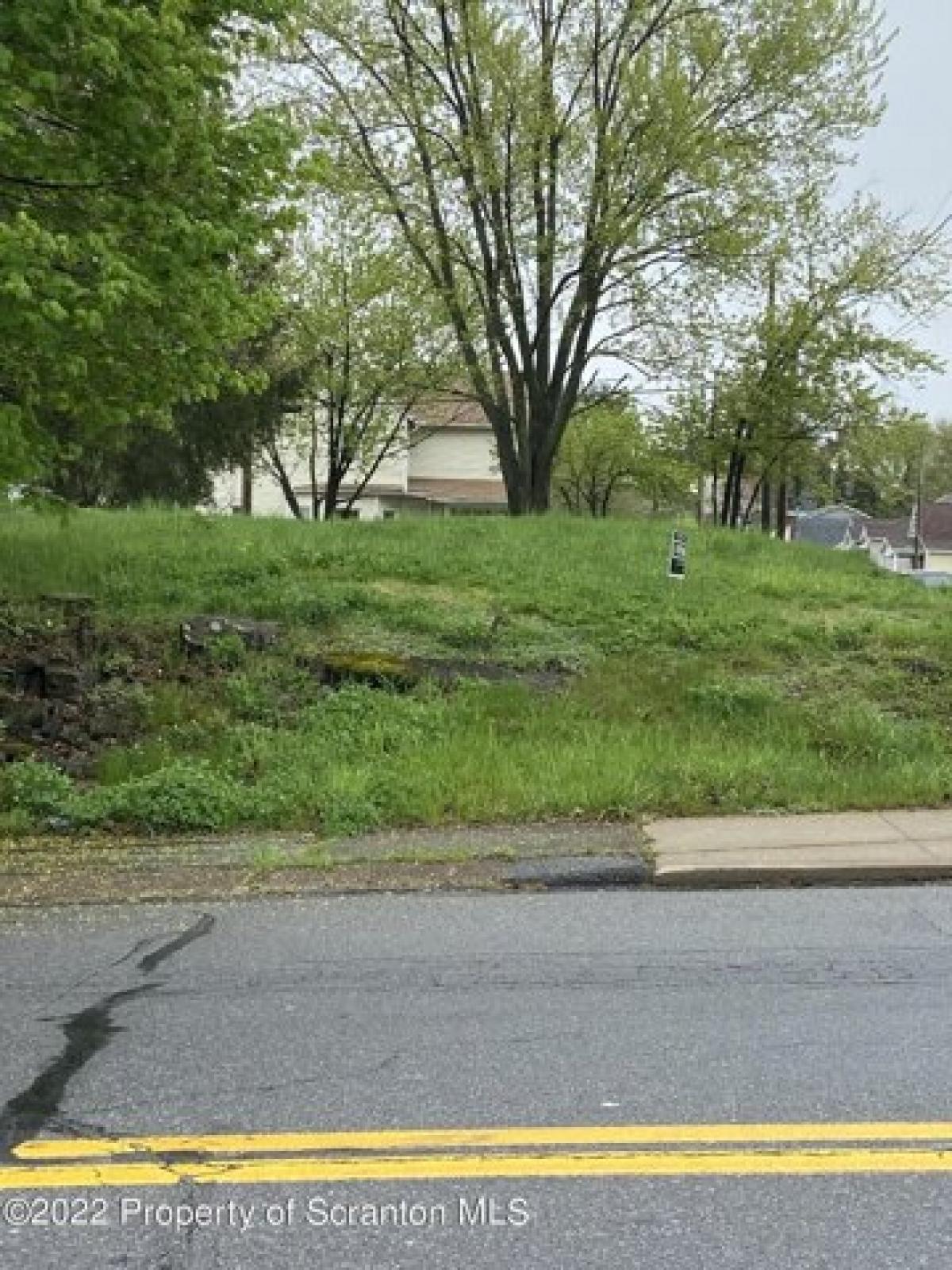 Picture of Residential Land For Sale in Scranton, Pennsylvania, United States