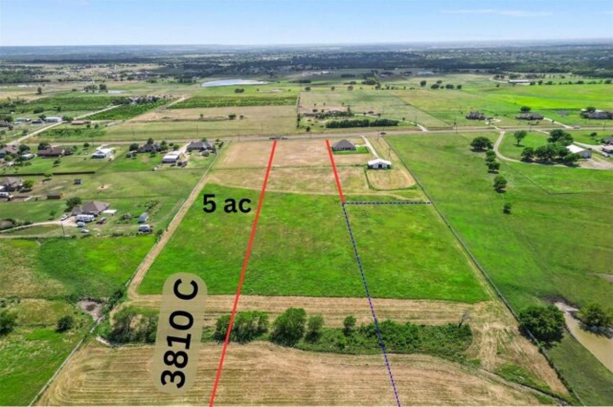 Picture of Residential Land For Sale in Waxahachie, Texas, United States