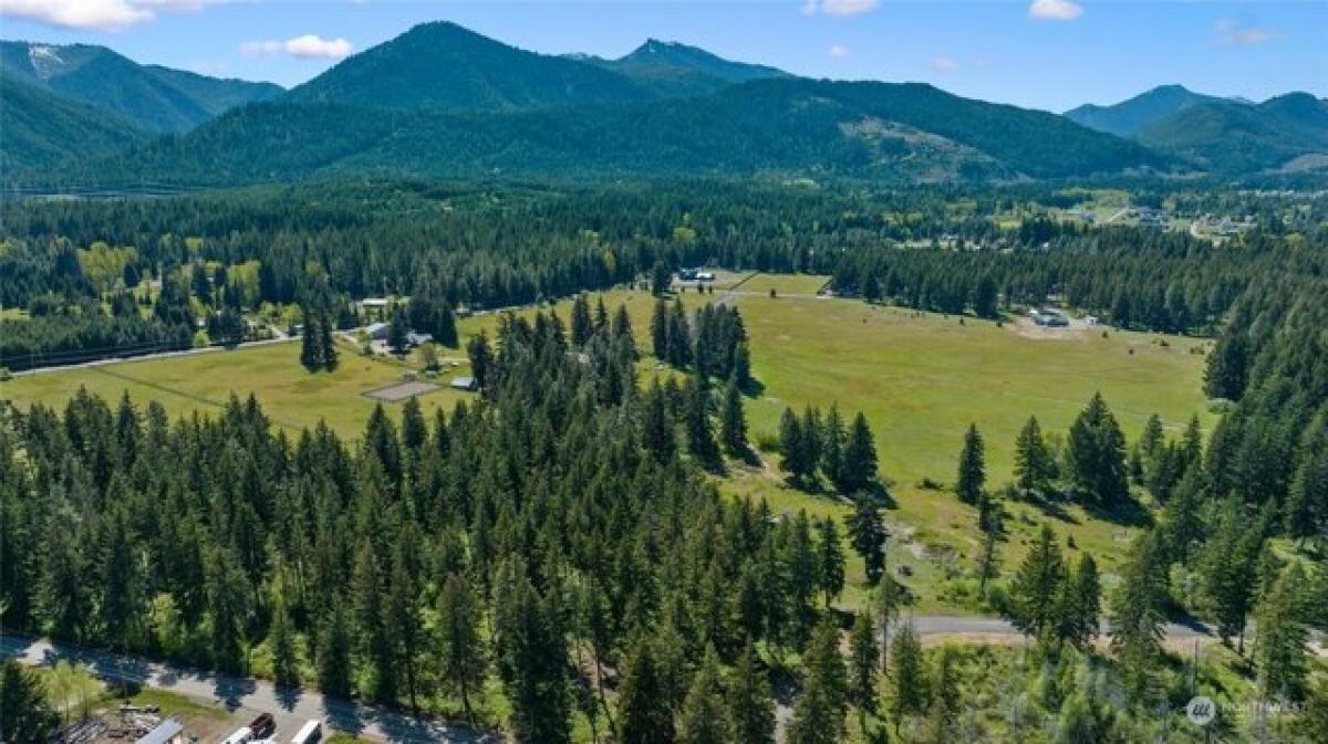 Picture of Residential Land For Sale in Cle Elum, Washington, United States