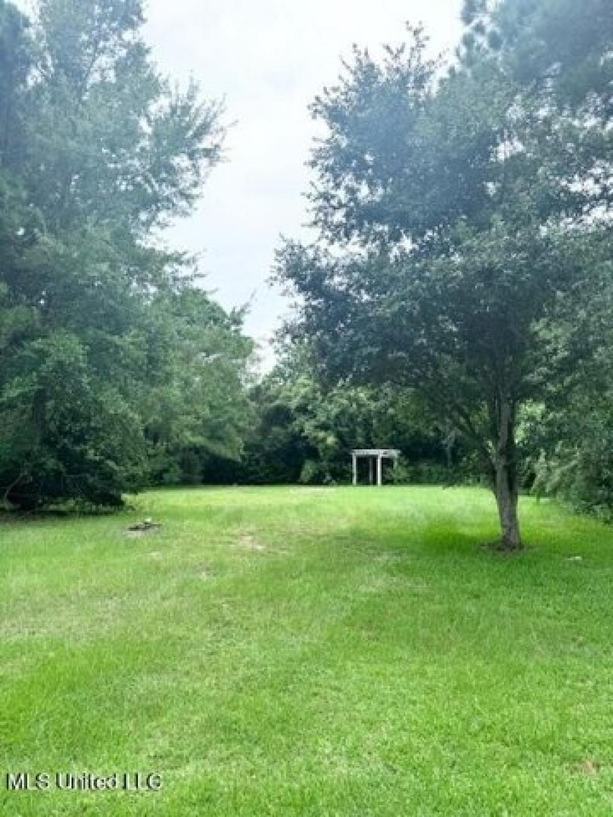 Picture of Residential Land For Sale in Waveland, Mississippi, United States