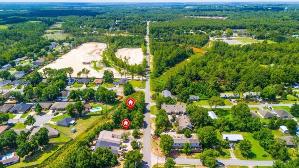 Picture of Residential Land For Sale in Crestview, Florida, United States