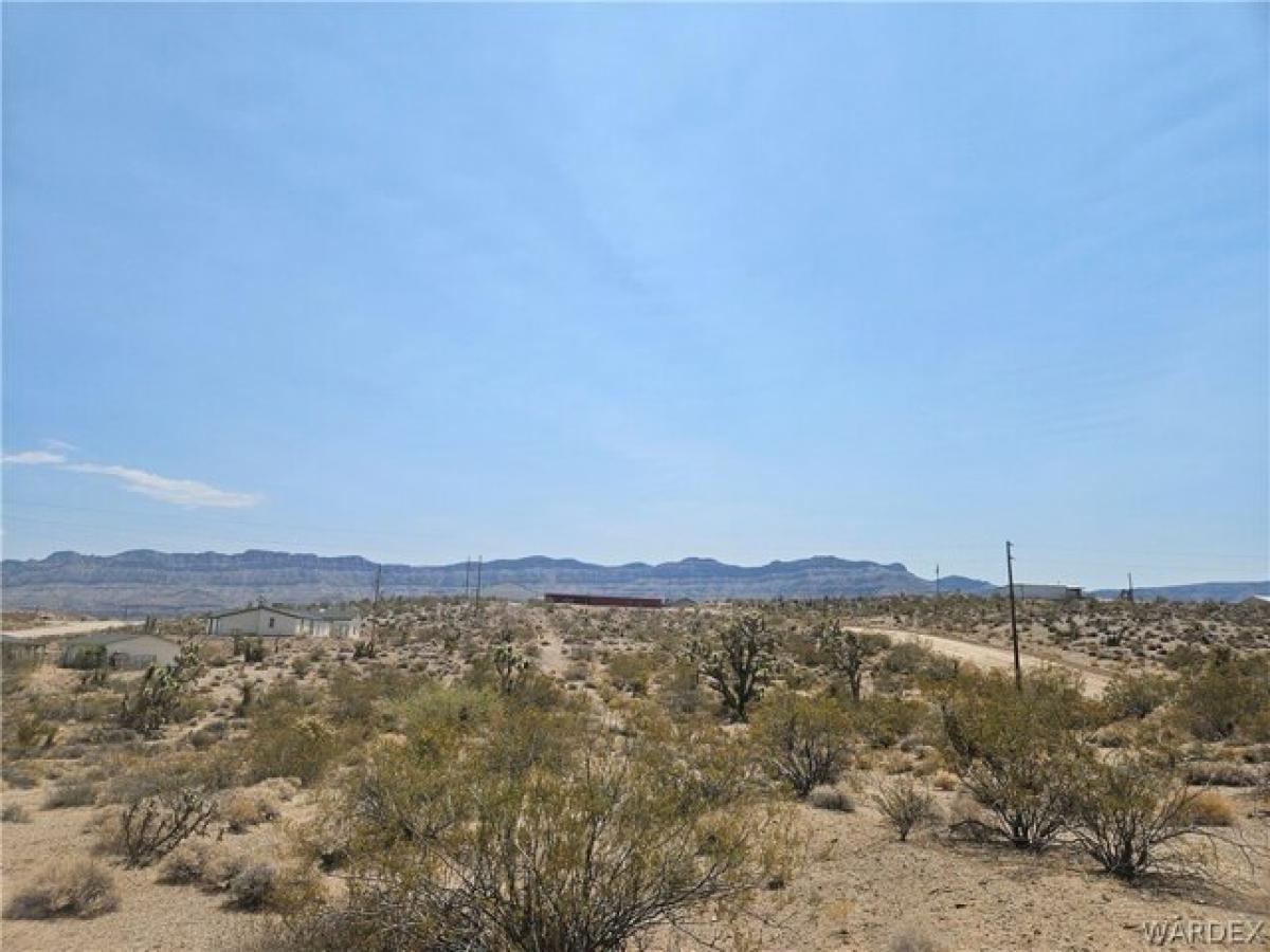 Picture of Residential Land For Sale in Meadview, Arizona, United States