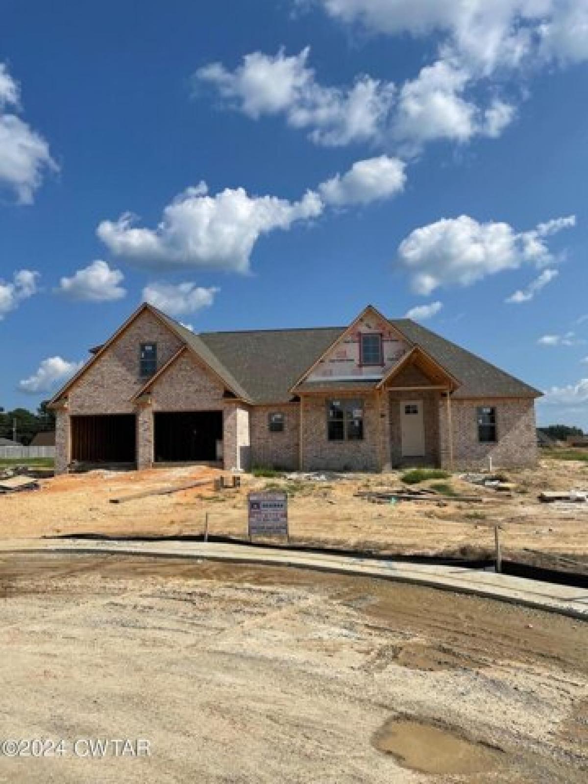 Picture of Home For Sale in Medina, Tennessee, United States