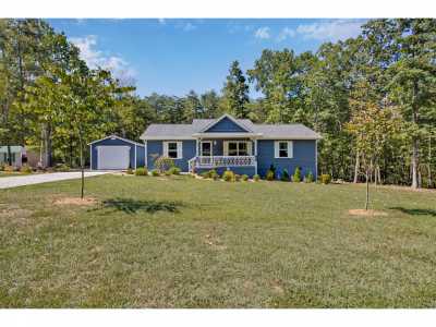 Home For Sale in Clarkrange, Tennessee