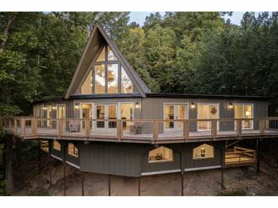 Home For Sale in Smithville, Tennessee