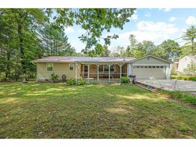 Home For Sale in Crossville, Tennessee