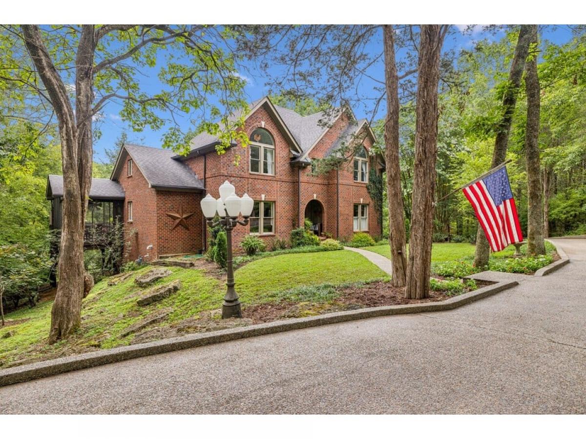 Picture of Home For Sale in Brentwood, Tennessee, United States