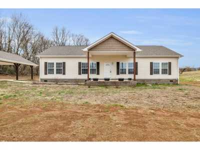 Home For Sale in Spring City, Tennessee