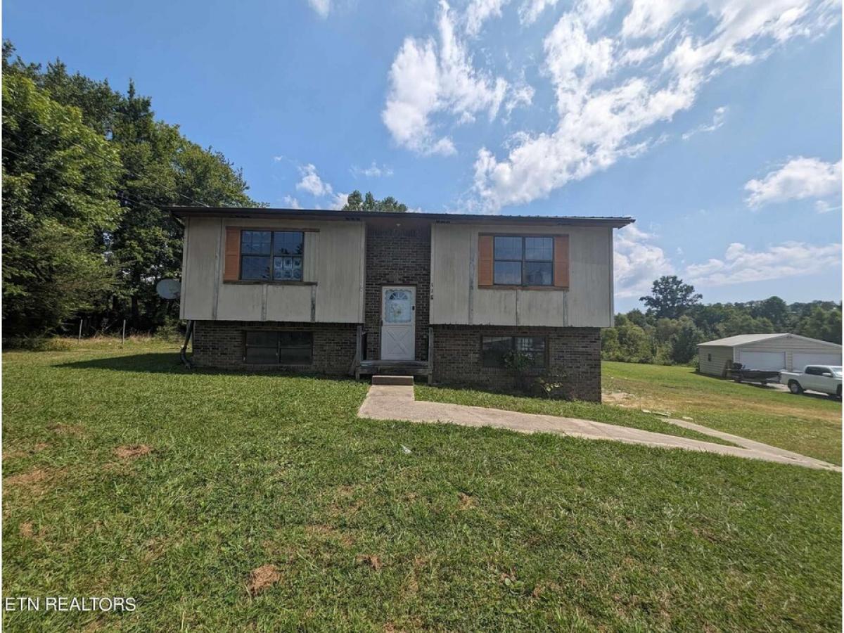 Picture of Home For Sale in Wartburg, Tennessee, United States