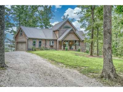 Home For Sale in Spencer, Tennessee