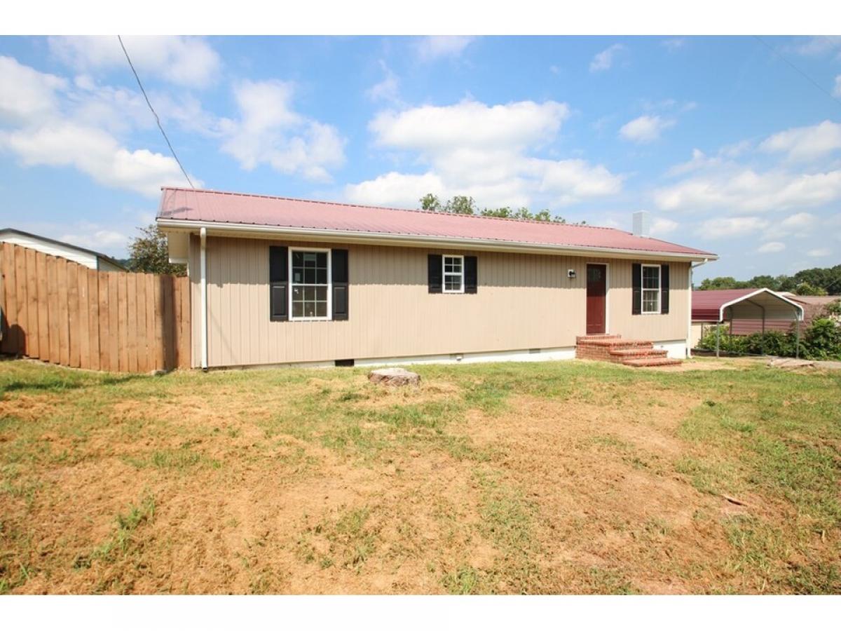 Picture of Home For Sale in Doyle, Tennessee, United States