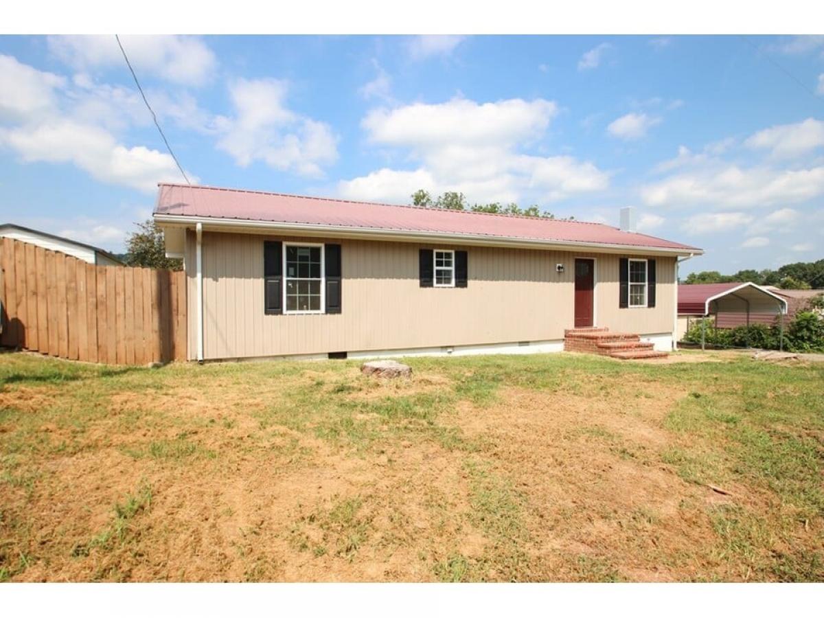 Picture of Home For Sale in Doyle, Tennessee, United States