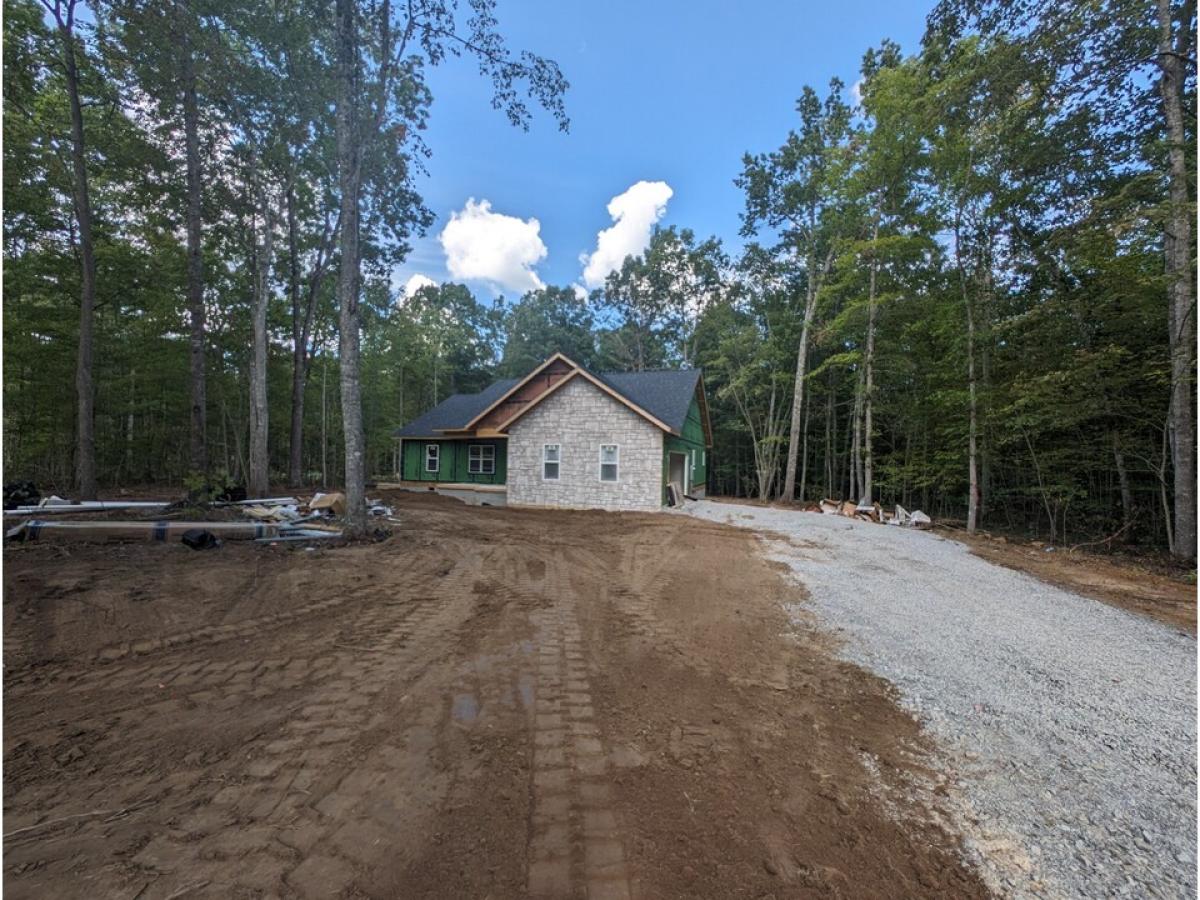 Picture of Home For Sale in Grimsley, Tennessee, United States