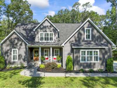 Home For Sale in Kingston Springs, Tennessee