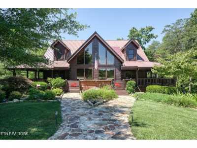 Home For Sale in Spencer, Tennessee