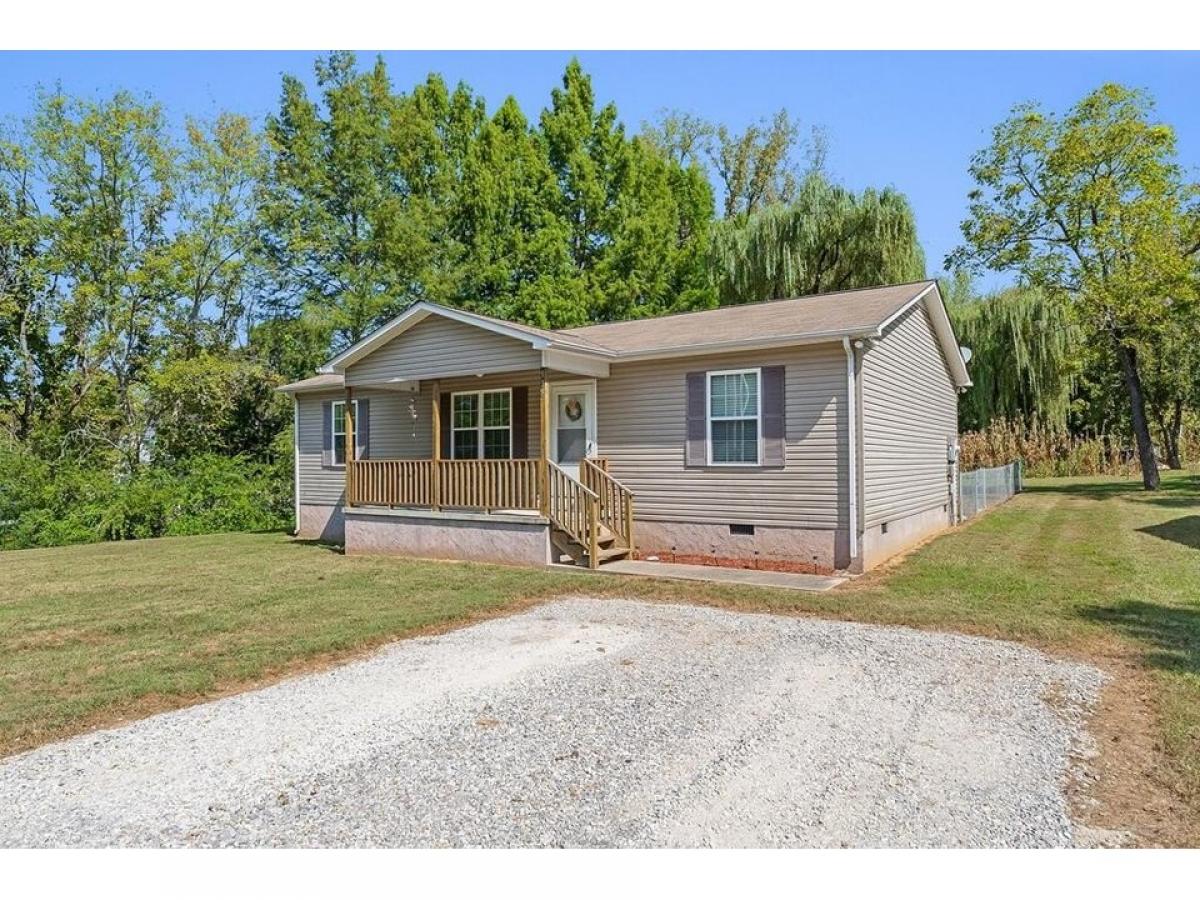 Picture of Home For Sale in Cookeville, Tennessee, United States