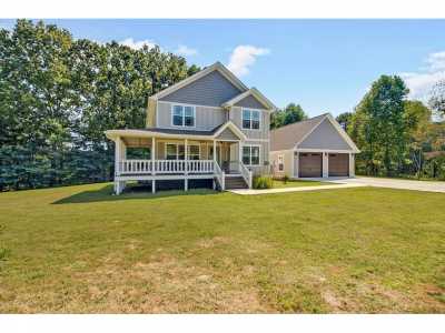 Home For Sale in Jamestown, Tennessee