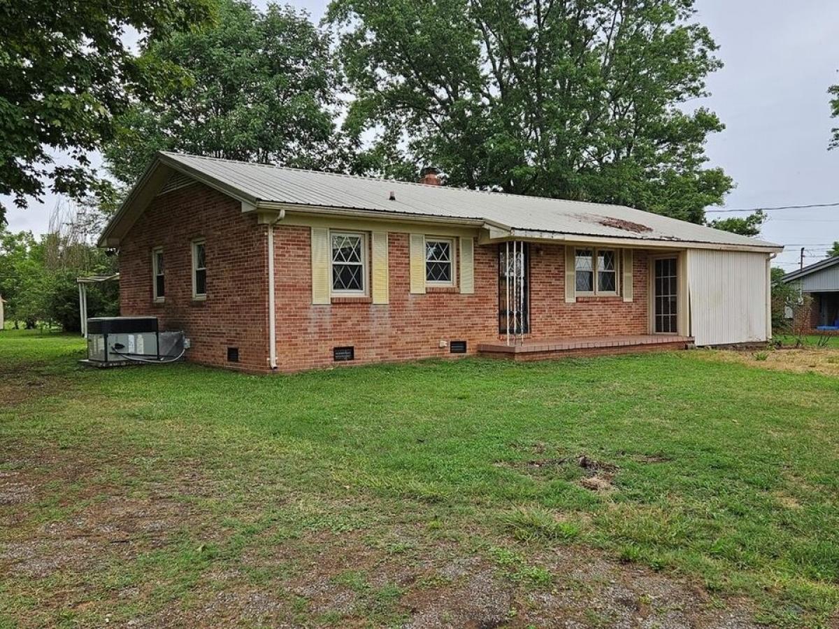 Picture of Home For Rent in Sparta, Tennessee, United States