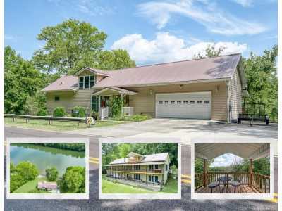 Home For Sale in Celina, Tennessee